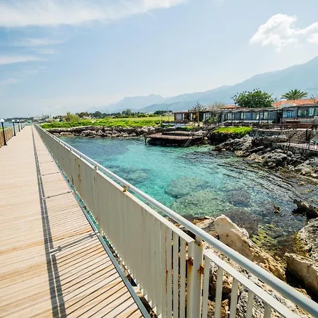 Apartamento Spacious Three-bedroom With Sea View A4