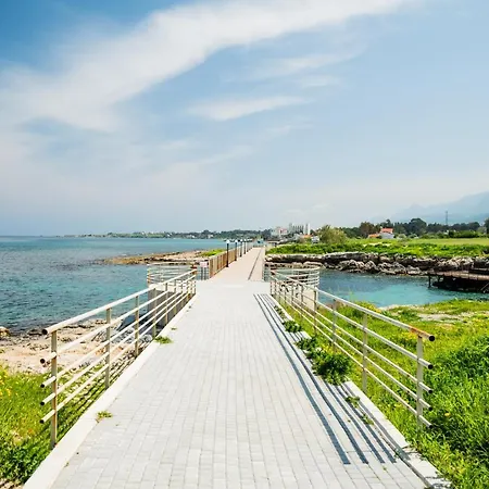 Apartment Spacious Three-bedroom With Sea View A4 *