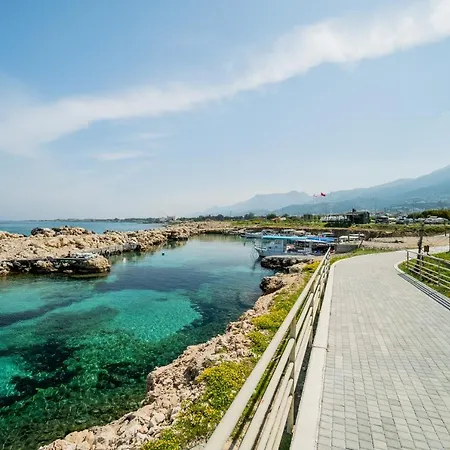 Spacious Three-bedroom With Sea View A4 * Lapithos (Northern Cyprus)