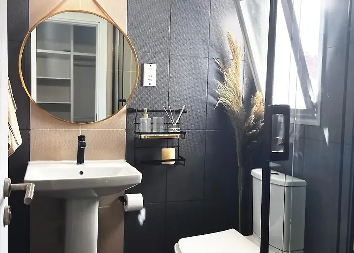 Spacious Three-bedroom With Sea View A4