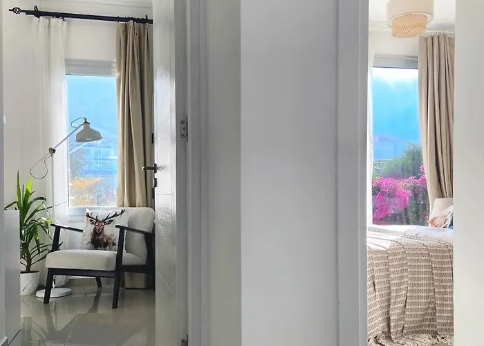 Spacious Three-bedroom With Sea View A4 לאפיטוס