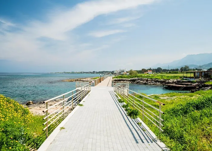 דירה Spacious Three-bedroom With Sea View A4 *