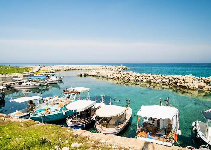 דירה Spacious Three-bedroom With Sea View A4 *