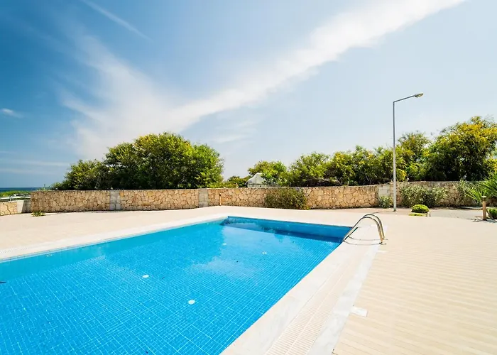 דירה Spacious Three-bedroom With Sea View A4